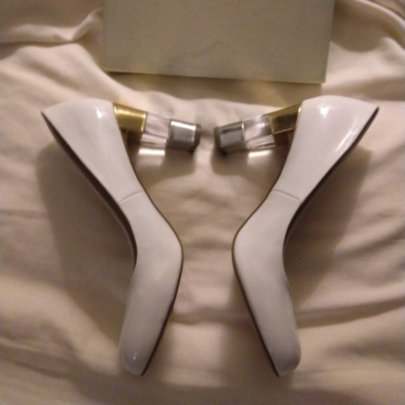 White high heels by Expression - Picture 2 of 11